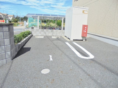 【駐車場】 | フローラルC | ※実際の区画とは異なります