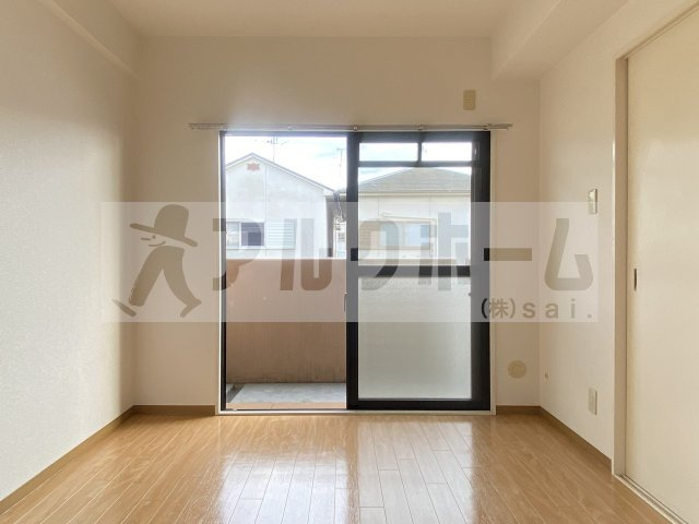 アロッジオKTIの洋室