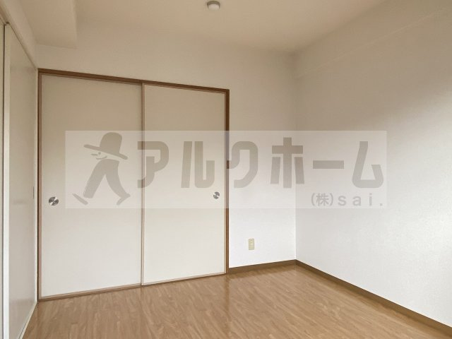 アロッジオKTIの洋室