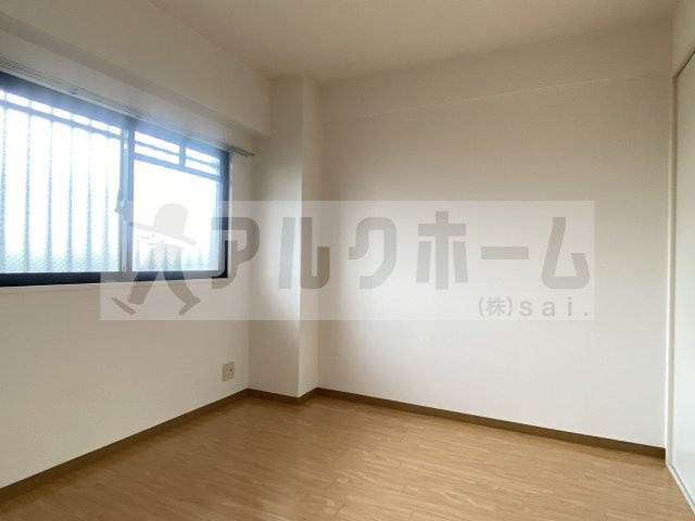 アロッジオKTIの洋室