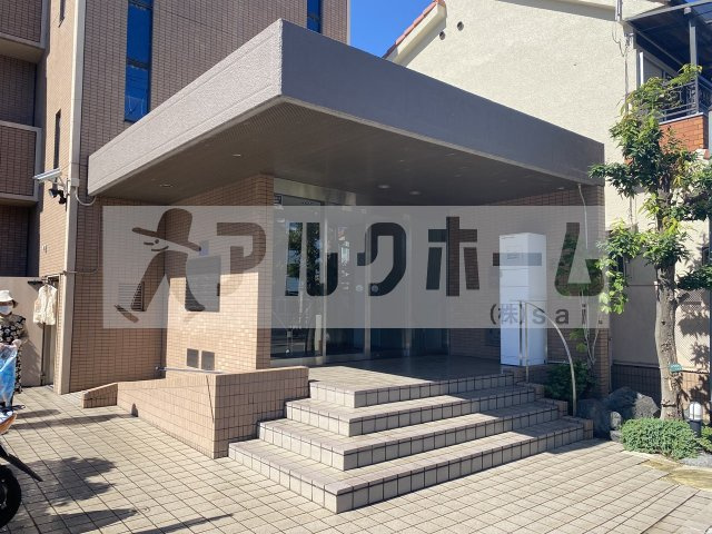 アロッジオKTIのエントランス