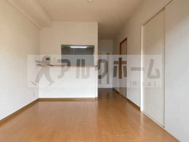 アロッジオKTIの居間・リビング