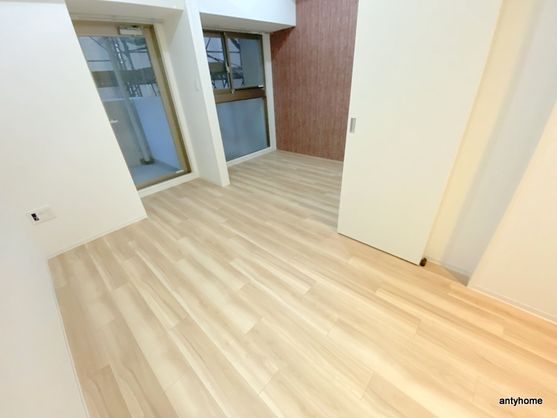 セレニテ堺筋本町リアン　仲介手数料無料の洋室