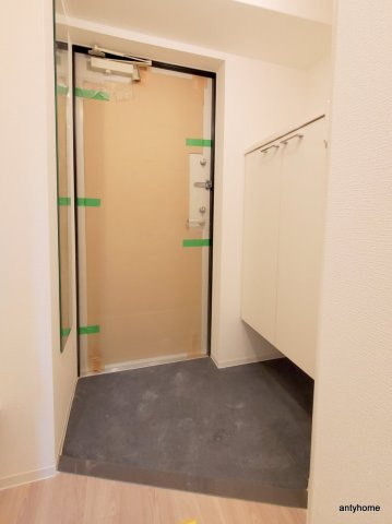 セレニテ堺筋本町リアン　仲介手数料無料の玄関