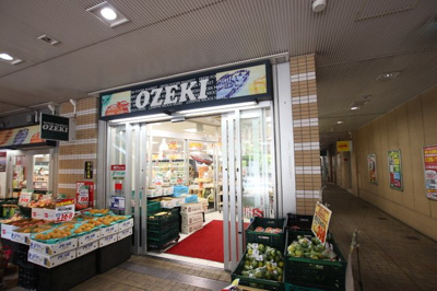 FRANCE-YA市川店まで500ｍ