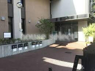 日本医科大学中央図書館まで442m
