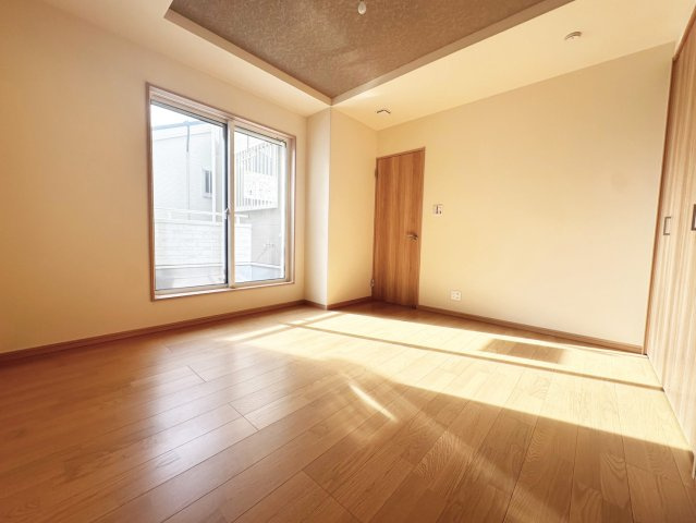 京都市伏見区羽束師古川町　未入居物件の洋室