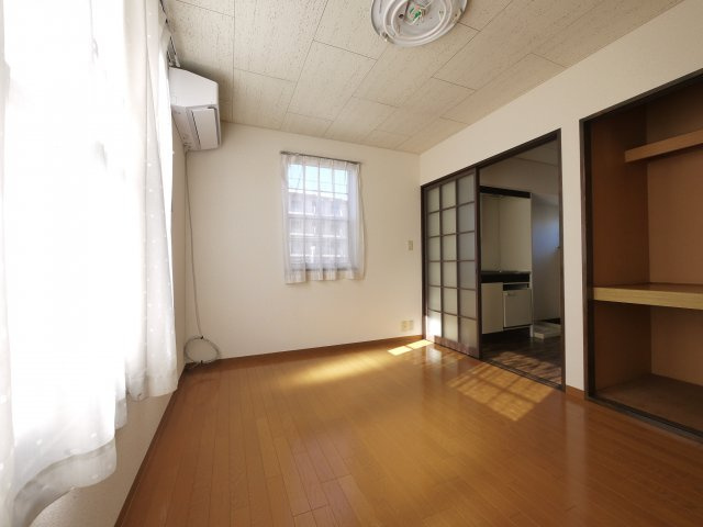 ヒルズミヤマの洋室|洋室です