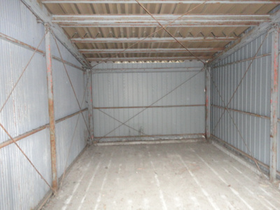 【内装】 | 公洋ガレージ | 軽自動車が入るくらいの大きさです。