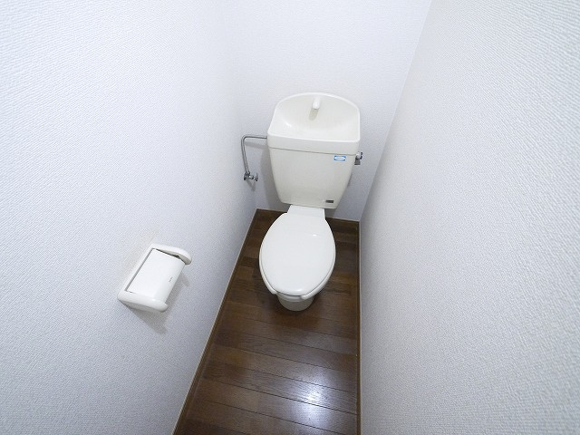 シャルマン南紀寺のトイレ|ゆったりとした空間のトイレです