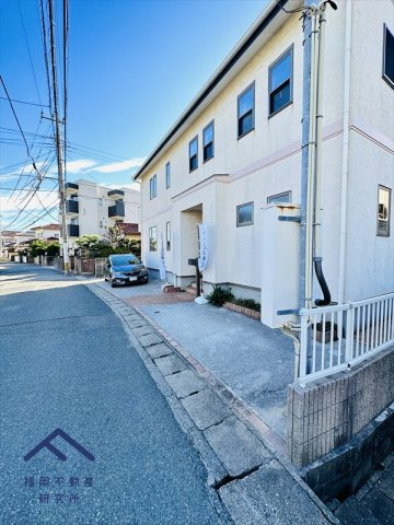 東区和白6丁目　戸建ての前面道路含む現地写真