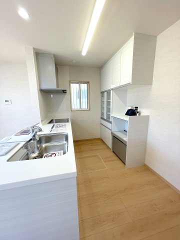 京都市伏見区羽束師古川町　未入居物件のキッチン