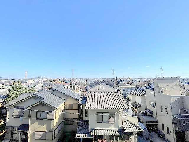 サンライフ吉川　の展望|4階ですが眺望は良いです。