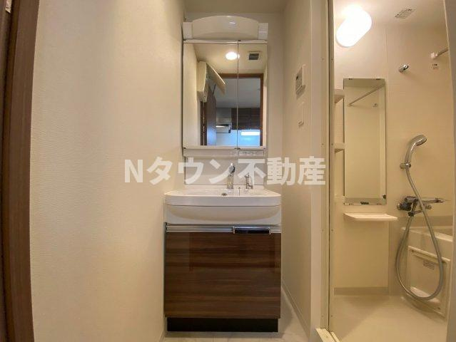【独立洗面台】 | プレサンスジェネ千種内山 | 忙しい朝には欠かせない洗面所です