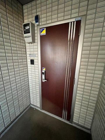 ゼファーコートⅡの玄関