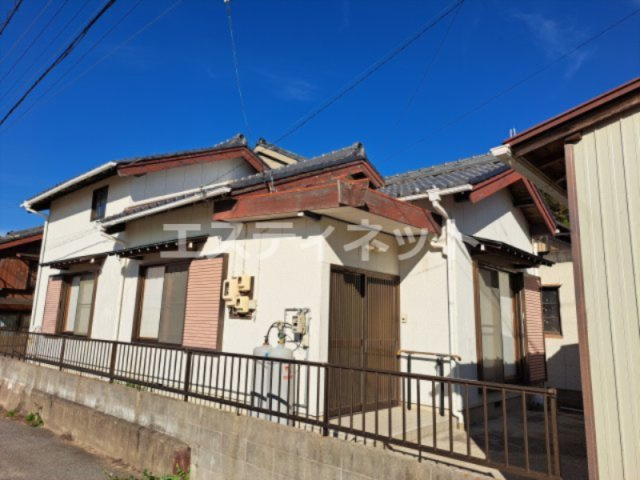 常滑市樽水町3丁目貸家