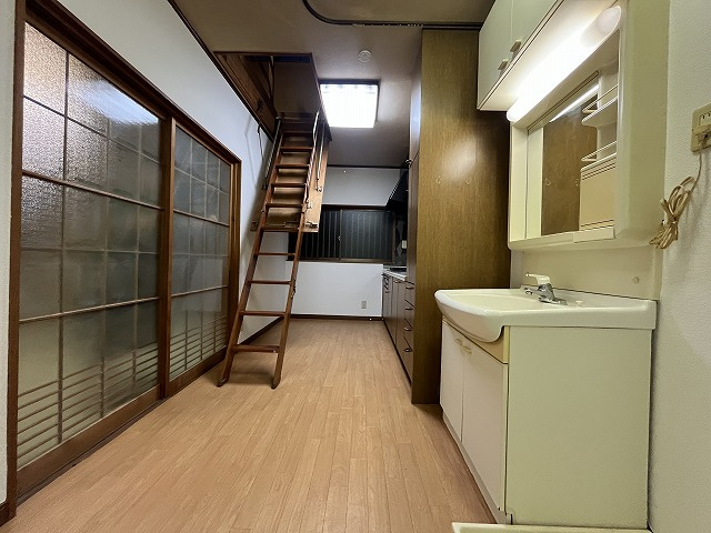 常滑市樽水町3丁目貸家の内装