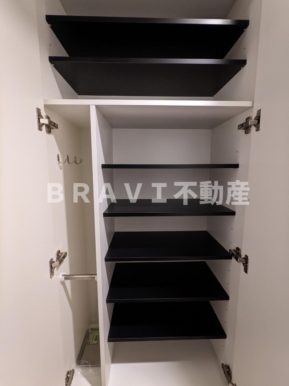 セレニテ堺筋本町リアン BRAVI不動産の玄関|【セレニテ堺筋本町リアン】