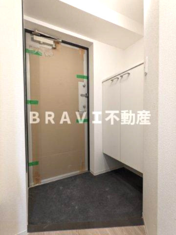 セレニテ堺筋本町リアン BRAVI不動産の玄関|【セレニテ堺筋本町リアン】