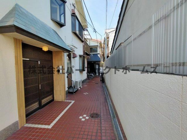 ドエル大枝のロビー