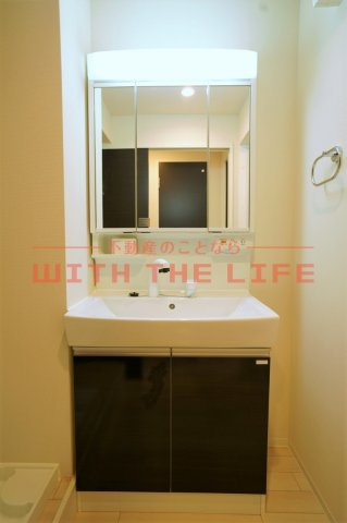 Tiara（ティアラ）本町【キャッシュバック対象物件】の独立洗面台|独立洗面化粧台が付いています