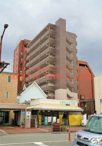 Tiara（ティアラ）本町【キャッシュバック対象物件】の外観|落ち着いた雰囲気の外観です