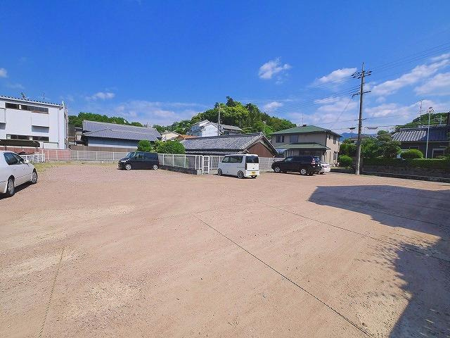 フルーエントⅤの駐車場|駐車場です