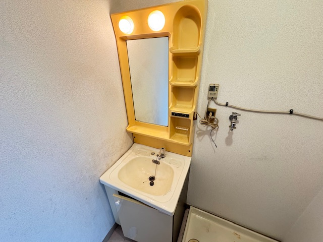 プレアール藤沢台の独立洗面台|同物件別部屋イメージ写真