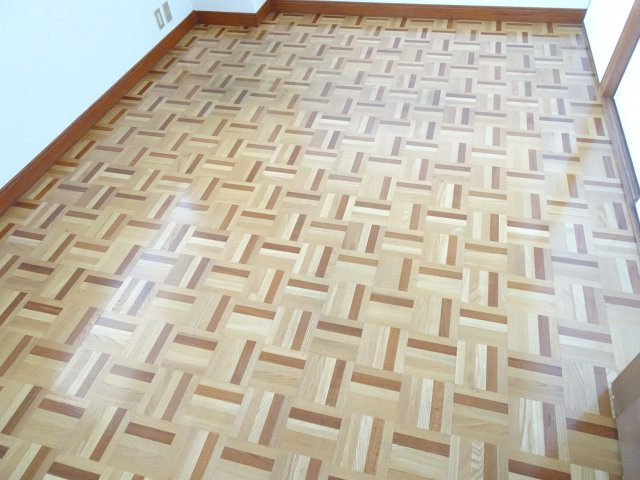 第２コーポ村下の洋室