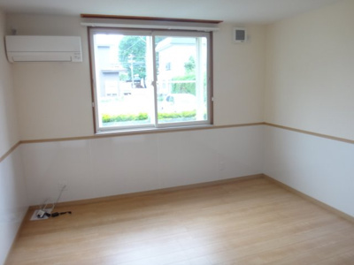 【洋室】 | サンハイツ有浦