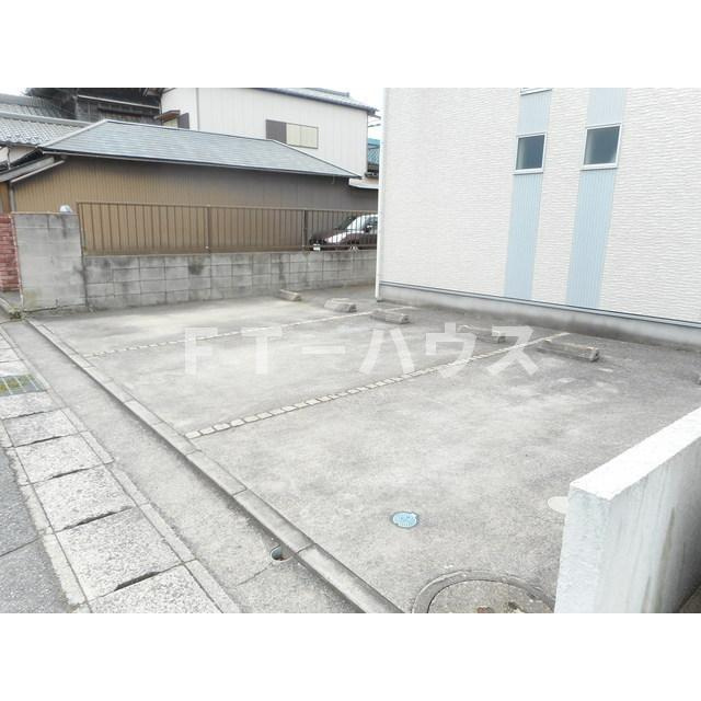 コンパートメントハウス検見川の駐車場