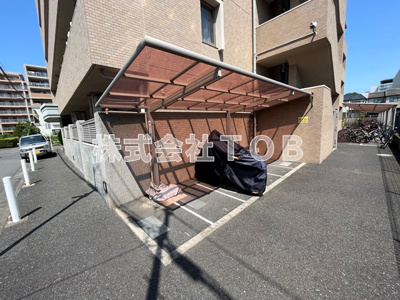 【その他共用部分】 | ヴィラ・フロレスタ | バイク置場