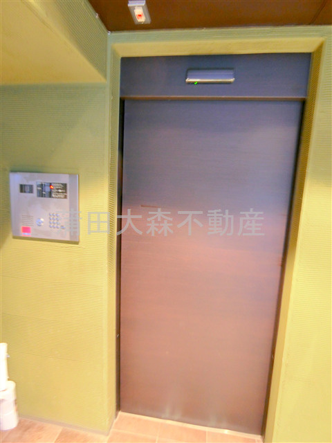 ブライズ大森東のエントランス