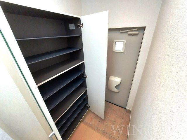 グランヒルズの玄関