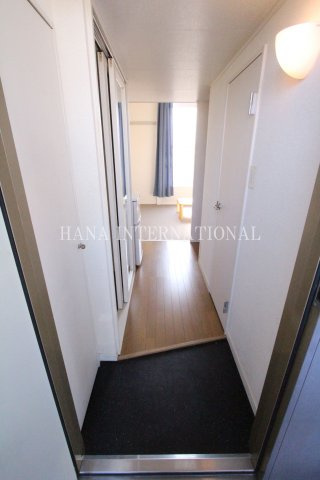 レオパレスドルフの玄関