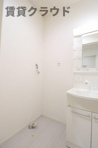 フォルビテッツァ松ヶ丘の洗面所|洗濯機置場