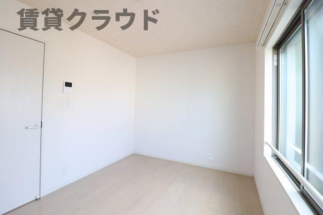 フォルビテッツァ松ヶ丘の洋室