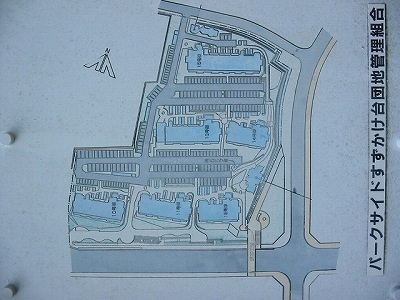 パークサイドすずかけ台15号棟の地図