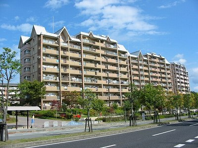 パークサイドすずかけ台15号棟