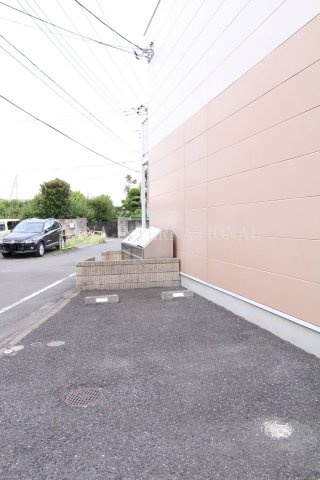 エスペランサ中和泉の駐車場