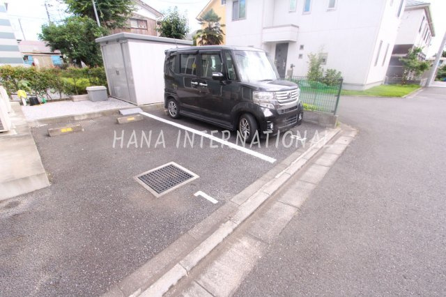 グリーンリバー２の駐車場