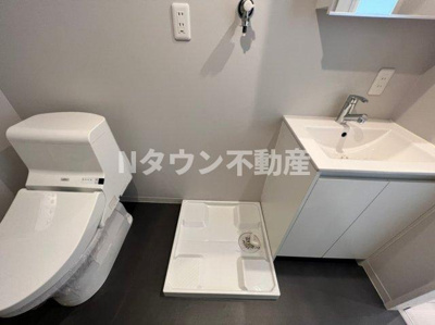 【その他】 | Casa kamiyu | 洗濯機置き場です