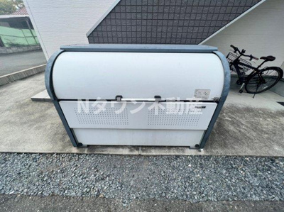 【その他共用部分】 | Casa kamiyu | ごみ捨て場です