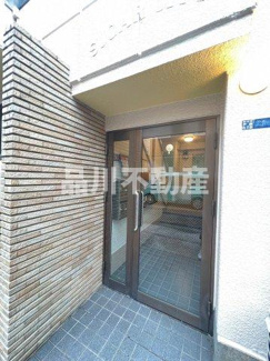 【エントランス】 | 建物の内部です