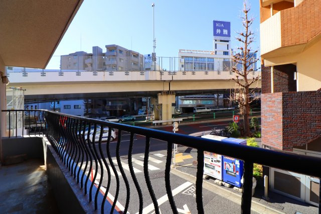 【外観】 | シャンボール目黒 2F | ●ペット犬猫飼育可能！雨に濡れない内廊下設計！