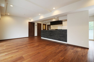 【外観】 | ●2階3方南西北角部屋！勝手口有り！LD床暖房新設！