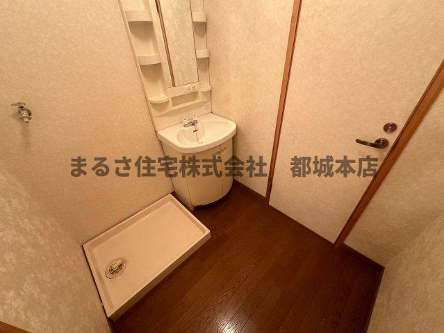 ピアコート旭21の独立洗面台