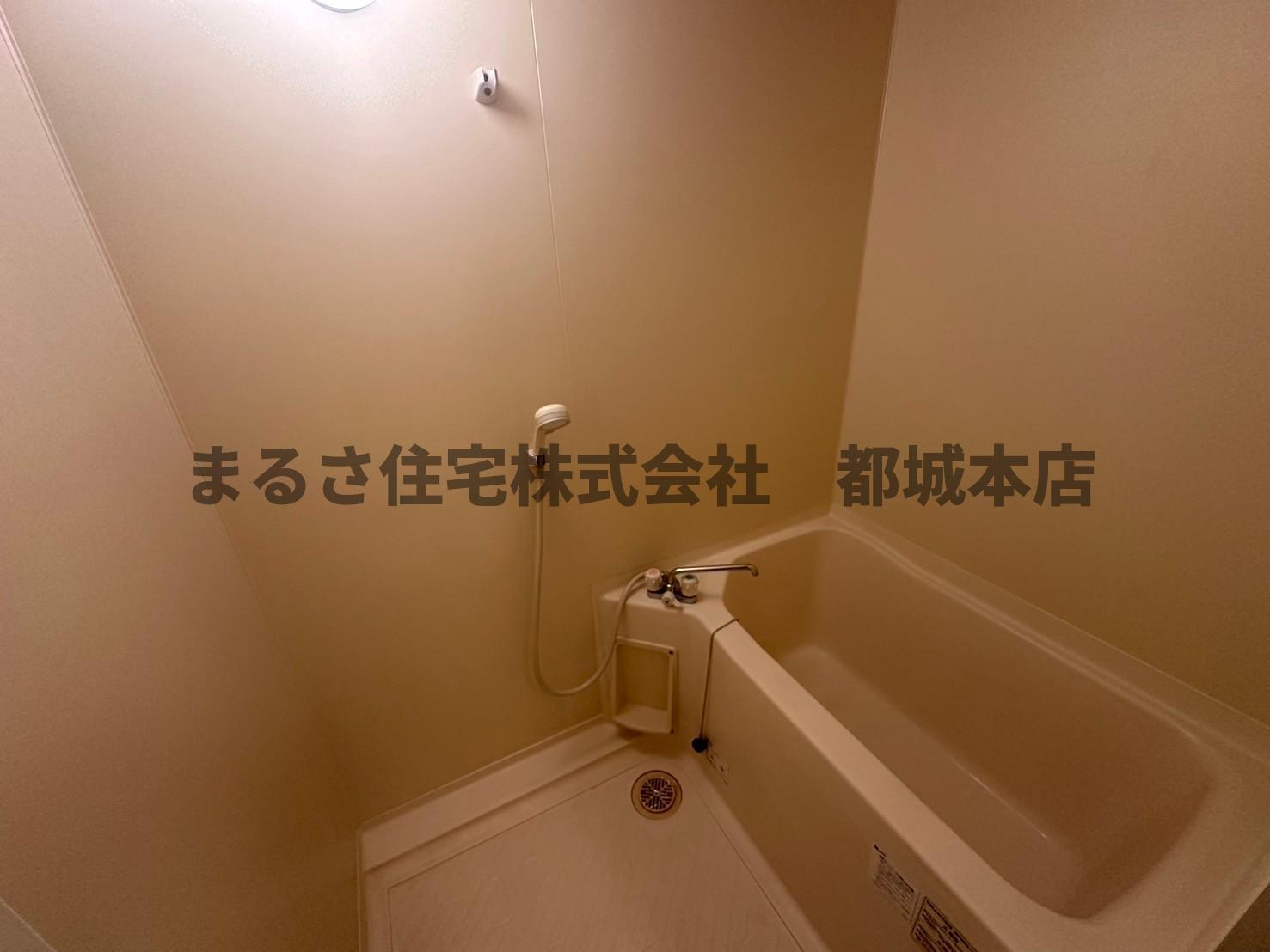 ピアコート旭21の浴室