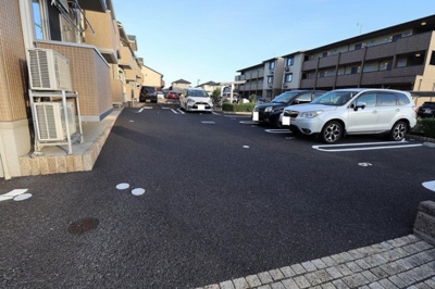 【駐車場】 | ゼピュロス学園の森 S | 駐車場