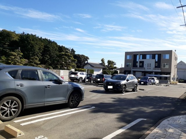 【駐車場】